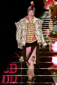 Look 19